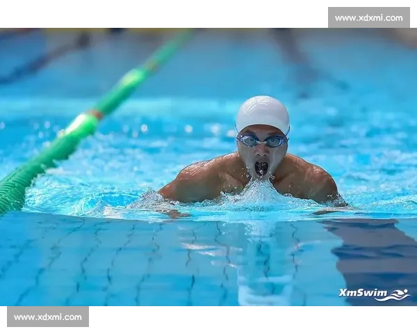 《游泳比赛全攻略：技巧提升、训练方法与赛前准备指南》